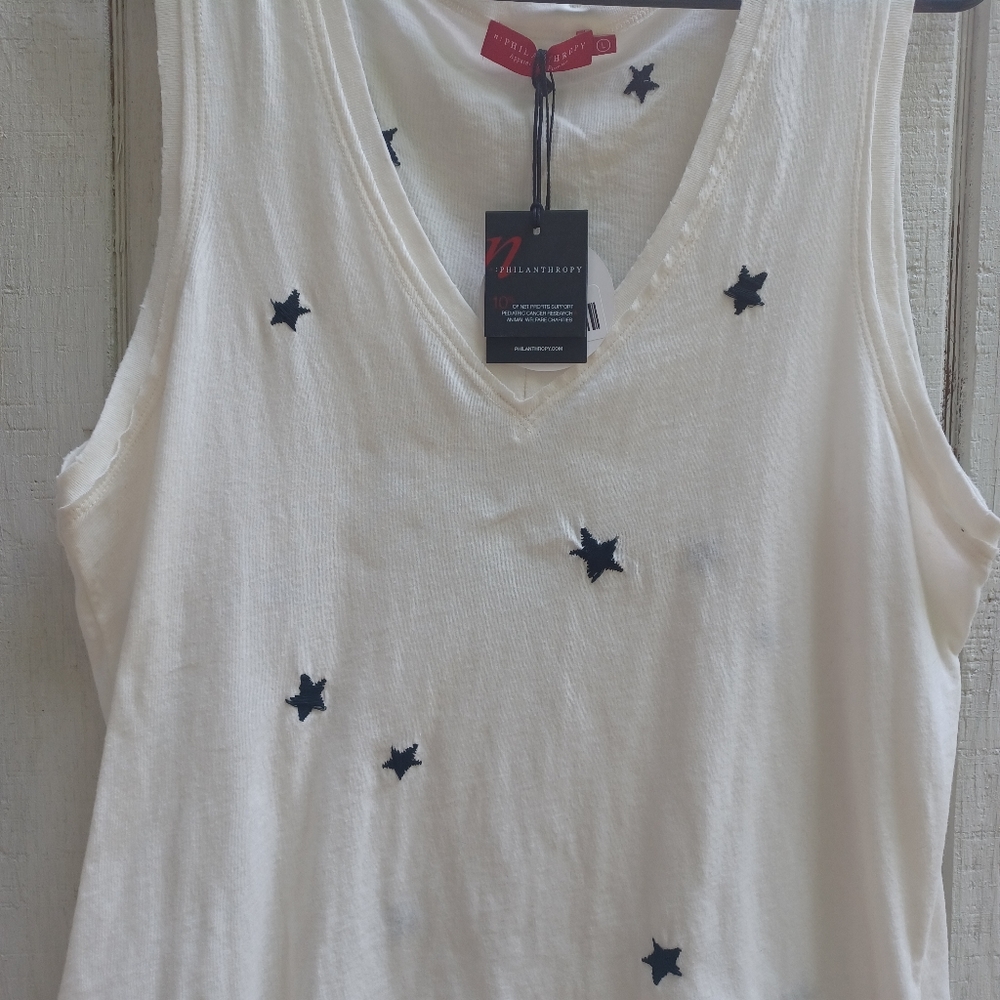 Philanthropy Stars Tee - Picture 2 of 9